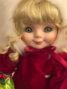 lot 17 image: Goebel of North America Doll - Natalie Noel