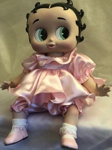lot 34 image: Marie Osmond Betty Boop Porcelain Doll- Limited Edition