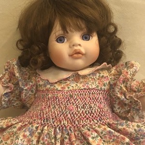 lot 23 image: Lot of Two Amazing Dolls