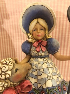 lot 62 image: Jim Shore Figurines
