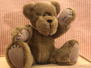 lot 134 image: Bonita Bear