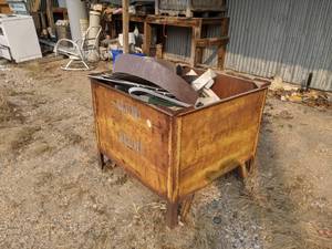 lot 515 image: Stackable Steel Metal Container for Scrap, with Sheet Aluminum