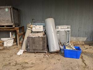 lot 519 image: Scrap Appliances & Ballasts