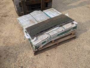 lot 520 image: (9) Bundles of Malarkey Highlander Shingles