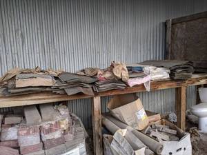 lot 523 image: (6) Stacks of Assorted Shingles
