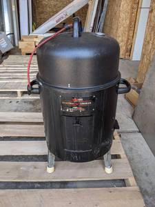 lot 543 image: Master Built GrandMAC Electric Smoker