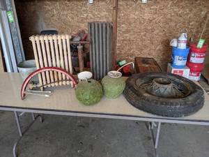 lot 572 image: Antique Radiators, Vintage Lighting and MUCH more