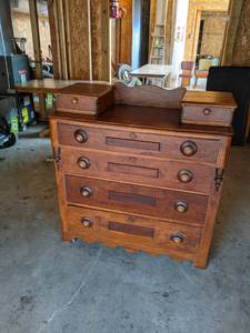 lot 575 image: Dresser with Handkerchief Drawers