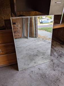 lot 576 image: Wall Mirror