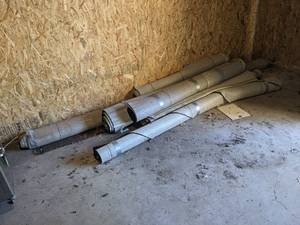 lot 582 image: (6) Rolls of Assorted Carpet