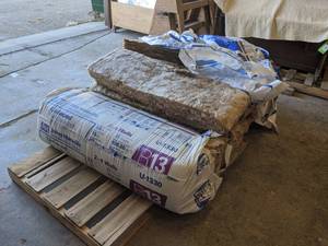 lot 586 image: (3) Packages of Johns Manville Unfaced R-13 U-1330 Insulation