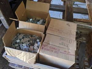 lot 597 image: (4) Boxes 7-16 Aluminum Plywood Clips