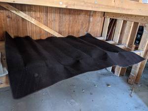 lot 599 image: Area Rug with (5) Entryway Rugs