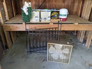 lot 609 image: Lot of Cleaning Supplies, Home Dcor, and more