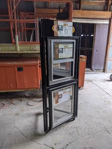 lot 661 image: Rolling Window Display