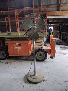 lot 663 image: Large Emerson Electric Fan