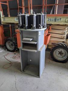 lot 666 image: Fluid Management Paint Coloring System with Red Devil Paint Shaker
