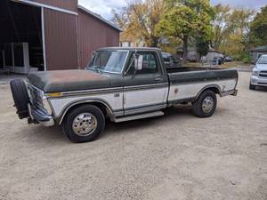 lot 499 image: 1976 Ford F250 Pickup