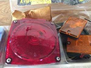 lot 32 image: Trailer Lighting