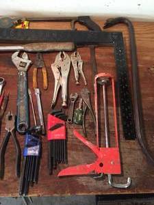 lot 37 image: Hand Tool Lot
