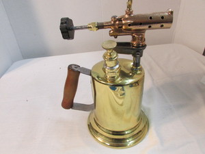 lot 92 image: Vintage Brass Torch