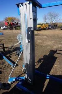 Genie SLA 15 Super lift Advantage Material Lift