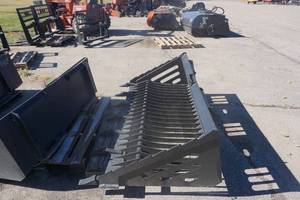 Brand New Universal Mount Bobcat Skid Loader Skid Steer 72 Rock Bucket With Teeth