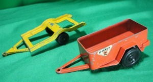 lot 86 image: Vintage Tootsietoy Trailer & U-Haul Trailer