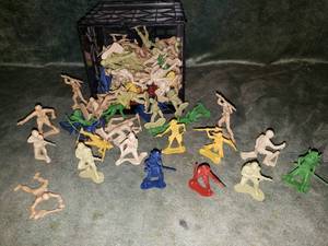 lot 78 image: Assortment of Plastic Toy Figures