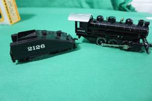 lot 99 image: Bachmann HO Electric Train Cars, Track, Power Pack, Engine