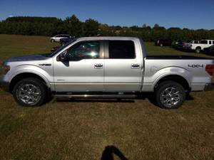 lot 2 image: 2014 Ford F150 Lariat 4x4