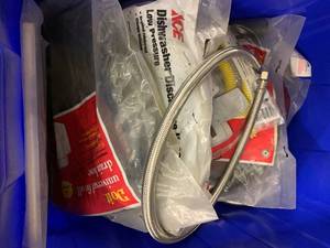 TOTE FULL OF ASSORTED HOSES