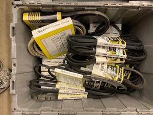 ASSORTED UTILITY BELTS