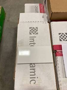 lot 3 image: 1 Pallet 2 Different Tiles