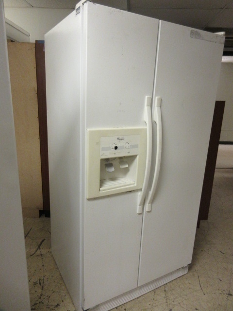 WHIRLPOOL SIDE BY SIDE REFRIGERATOR WITH WATER AND ICE