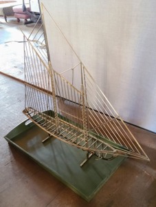 lot 86 image: Brass Sailboat Sculpture