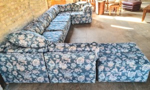 lot 87 image: Large Floral Sectional