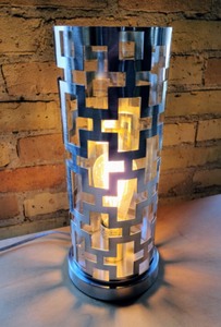 lot 105 image: Contemporary Glass Table Lamp