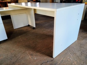 lot 115 image: L-Shaped Office Desk