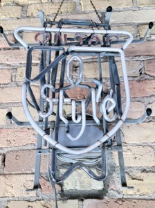 lot 121 image: Old Style Beer Neon Sign