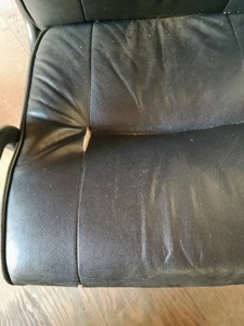 lot 140 image: Black Adjustable Office Chair