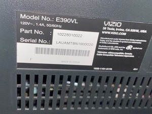 lot 5 image: Vizio TV - 38