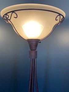 lot 32 image: Decorative Ornate Floor Lamp