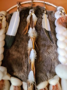 lot 46 image: Native American Wall Hanging