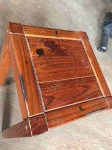 lot 183 image: Small Wooden Table