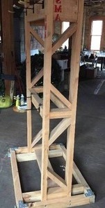 lot 200 image: Large Wooden Rack