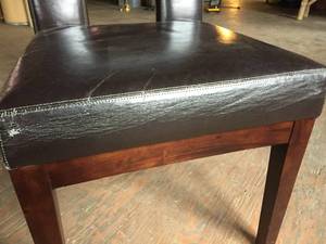 lot 195 image: Pier One Padded Chair