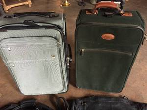 lot 198 image: Large Luggage Lot