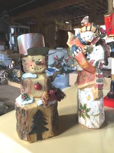 lot 225 image: Christmas Lot