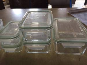 lot 246 image: Set of 11 Glasslock Containers